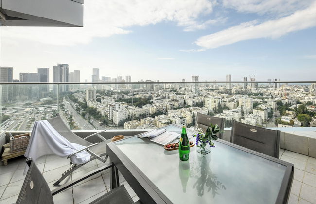 High end 2 BR w panoramic City view - Foto 30