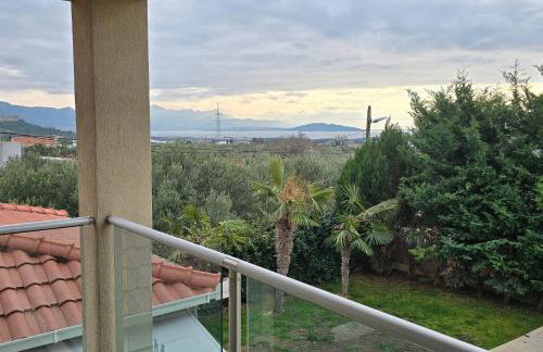 Luxury Villa With Heated Pool, Terrace, and Outdoor Amenities for Relaxation - Foto 70