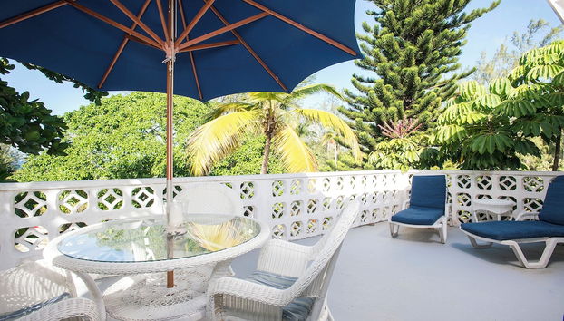 Oceanfront Oasis: Contemporary Villa With Pool - Foto 3, Terraza o patio