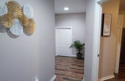 Downtown Charm Two Bedroom Home - Foto 45