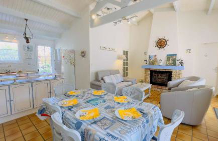 Villa de plain pied avec jardin paysager et piscine - Foto 9