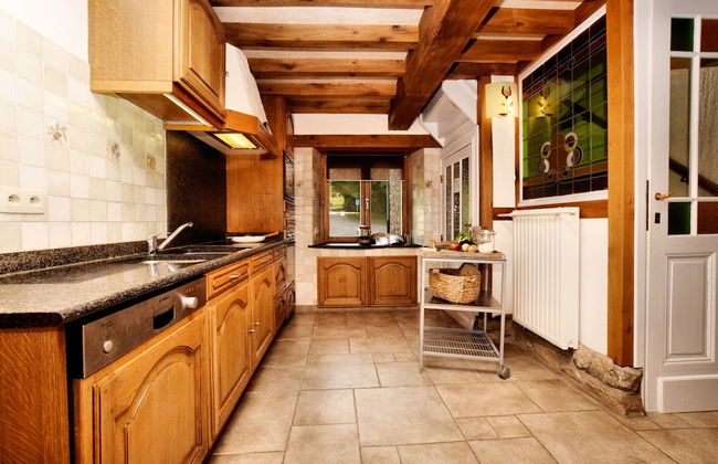 Forest-edge Stay, Burtonville - Photo 16