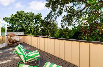 Eastside Family Luxury Retreat with Pool near Downtown - Foto 39