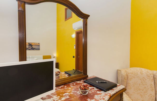 Palazzo Carafa della Spina - Foto 12