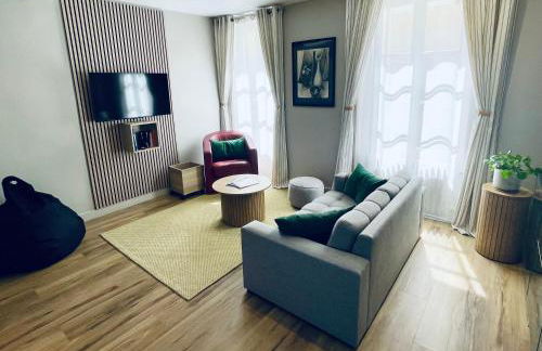 Maison et Jardin Le 14 à Auxerre - Confort et Détente - Foto 9