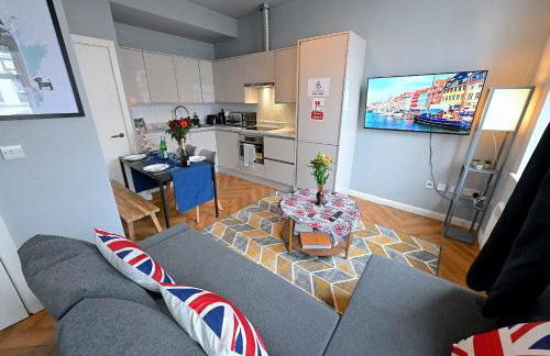 1 BEDROOM FLAT IN WOOD GREEN PICCADILLY LINE - Photo 1