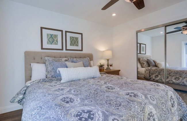 Beautiful Remodel 3 Bedroom 2 Bathroom Home With Pool & Jacuzzi - Foto 13