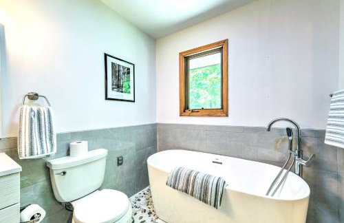 Quaint Lake Norman Home with Boat Dock and Grill! - Foto 18