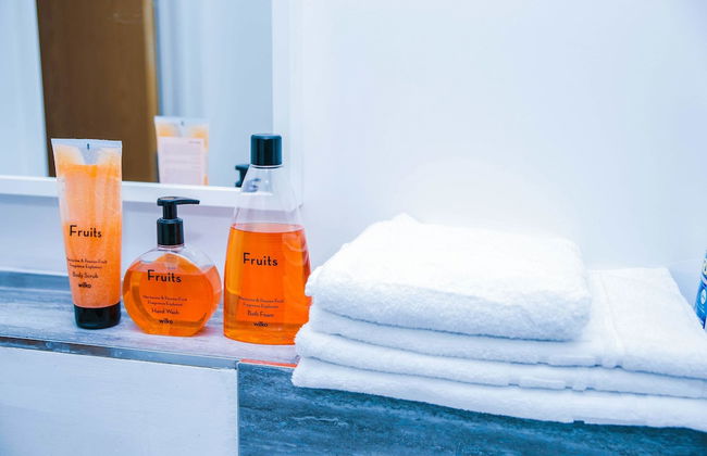 Riverside 2 Bed Apartment - Foto 34