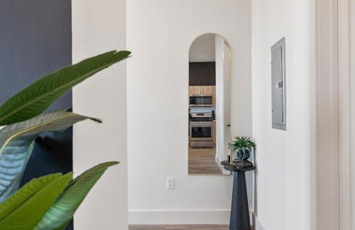 2BR, King Bd, Free Prkn, Gym, NYC View, 8min Train - Foto 33