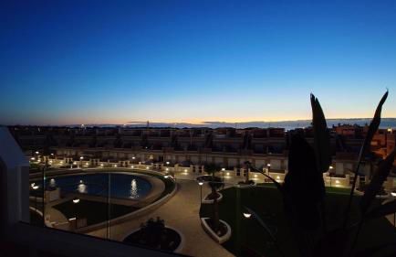 Torre sol Penthouse - jacuzzi - AC - garage - pool - Foto 28