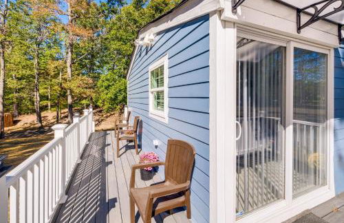 Walk to MIR Wooded Group Escape with Deck and Bar! - Foto 27