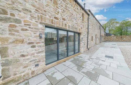 No 2 The Coach House - Photo 35