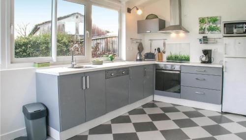 Lovely Home In St Fort Sur Gironde - Foto 2