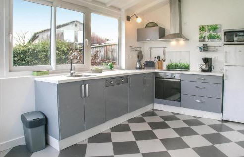 Lovely Home In St Fort Sur Gironde - Foto 2