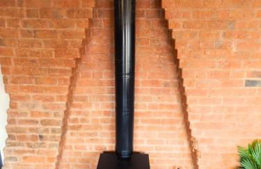 DJH Homes - Luxurious and chic 3BR Grade II Industrial House with log burner and electric blinds - JQ, Birmingham City - Foto 7