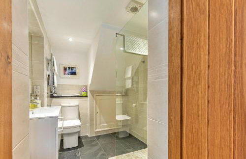 Finest Retreats - Cedar Tree Cottage - Foto 11