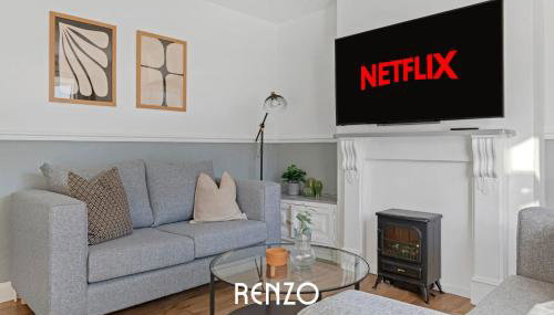 Vibrant and Cosy 3-Bed Home in Nottingham by Renzo, Perfect for Contractors, Free Parking! - Photo 5