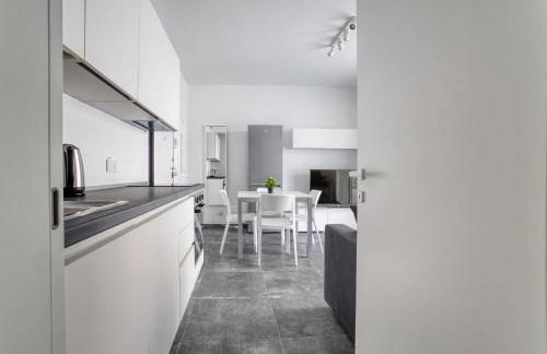 Just Urban Stays - Moderno bilocale con Ampio Terrazzo - M4 Tolstoj - Foto 11
