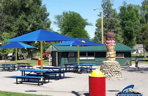 Cozy Cabin Perfect for a Romantic Escape with BBQ in Dayton, Wyoming - Foto 13