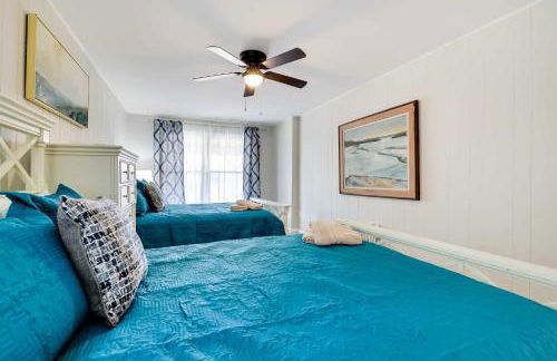 Dock and Fire Pit Lakefront Poconos Retreat! - Foto 19