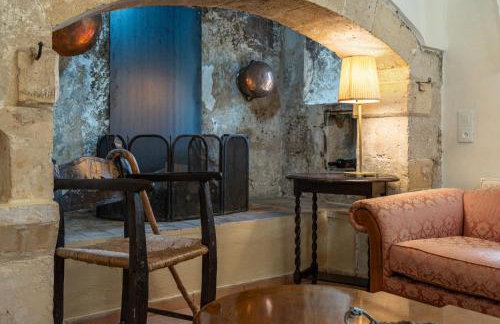 The Olive Mill House - Luxe Villa, Classic Charm - Foto 28