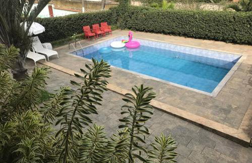 CASA SURYA, Piscina Fantástica, Churrasqueira, Completa, 18 HÓSPEDES na REGIÃO DOS LAGOS - Casa de Campo - Foto 18