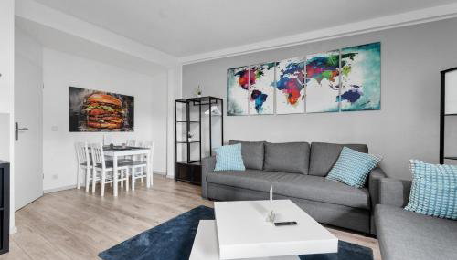 DG - Einfach aber sehr komfortabel - Wohnung für bis zu 12 Personen - Gruppen, Messe, Monteure, Studenten - Voll ausgestattet - 3 Smart-TV 55 Zoll Netflix, 1000 Mbit WLAN, voll ausgestattete Küche - Foto 3