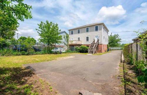 Gorgeous Waterfront 2 Bedroom 1 Bath Modern Home. - Foto 15