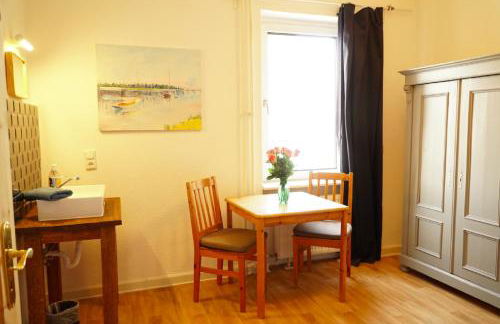 Villa Sophienschlösschen nahe Berlin - Exklusive Zeit zwischen 5 Seen mit großer Küche, gratis Sauna & 3500qm Garten - Foto 21