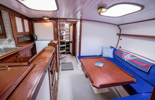 Stunning Yacht Sea Lion in Charlestown Harbour, Cornwall - Foto 8