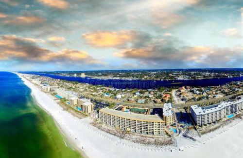 Beach Getaway 4BR Home Near Fort Walton Beach - Foto 25