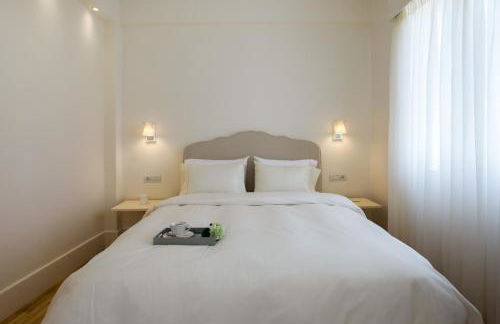 Etoile Luxury Suites - Photo 3