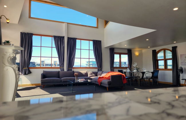 U Suites on Courtenay - Photo 1