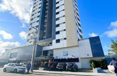 Luxuoso apê recém reformado na Farolândia - Foto 2