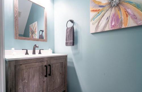 Tropical Oasis with Tiki Bar, Firepit, Seasonal Pool - Foto 69