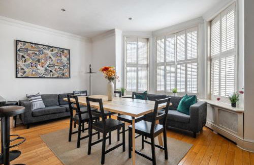 Relaxing and Spacious Kensington Apartment with Patio - Foto 21