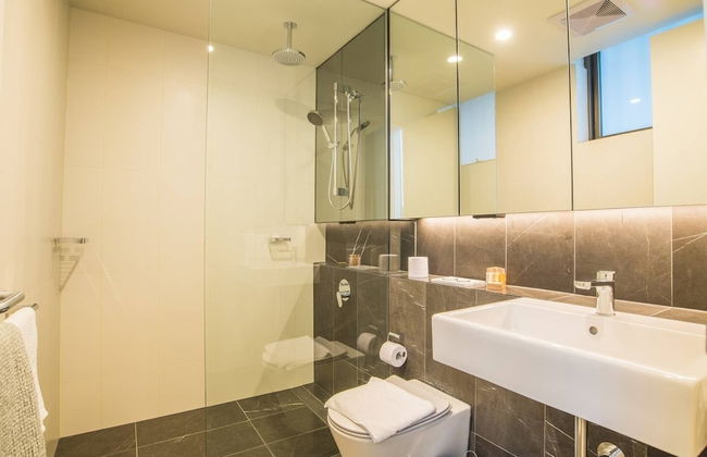 Modern 2bed2bath APT at Neutral Bayparking+wifi - Foto 14