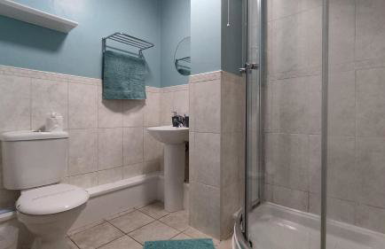 Modern 1-Bed Flat in Wigan - Foto 24