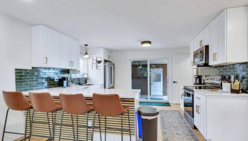 4BD Near DT | Hot Tub, Pingpong & Backyard Fun - Foto 5, dishwasher