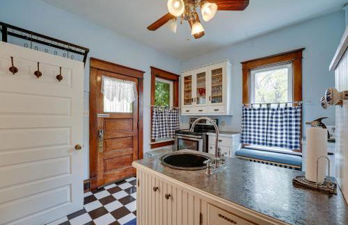 Dtwn Victorian Home - 1 Mi to Lake Michigan Beach! - Foto 11