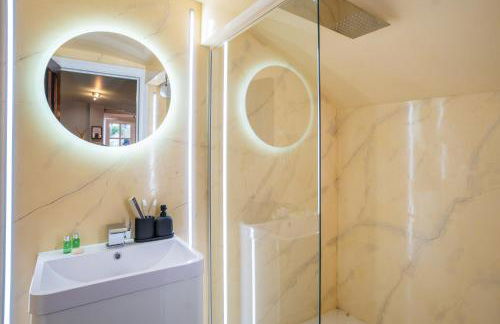 Commandery Vaults - Luxury Apartment in City Centre with SKY TV - Foto 12