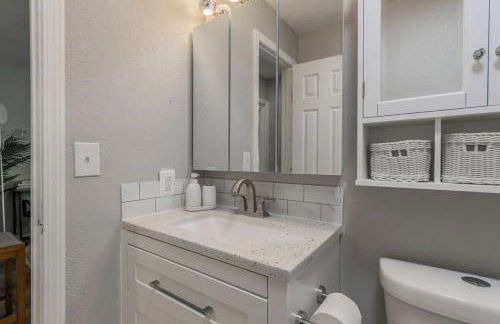 Escape to Bliss Relax in Cozy Style Spacious Suite with Two King Beds - Foto 6