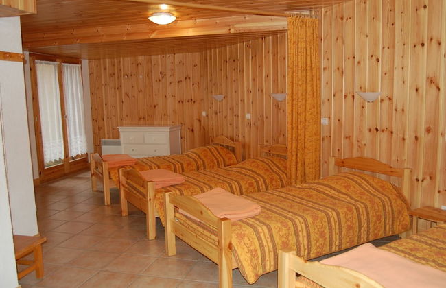 Spacious Holiday Home Near Center of Champagny - Foto 11