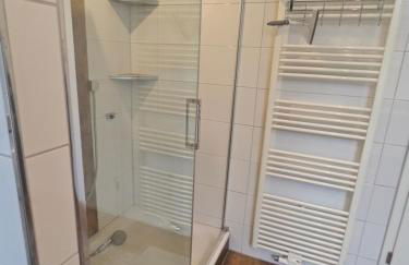 Exklusives Work and Stay Apartment Nähe Olpe, Attendorn und Finnentrop 3 Schlafzimmer 6 betten , Küche, Bad - Foto 71