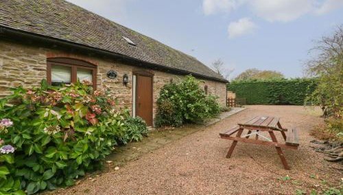 Clover Patch Cottage - Photo 2