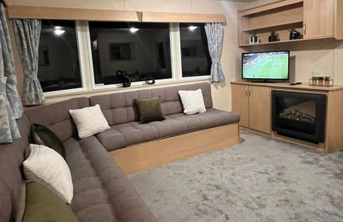 3 Bedroom Caravan - Sleeps 8 - Parking, Wifi, Pool - Foto 30