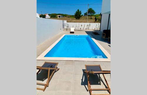 New and modern 3 bedroom Villa with private heated pool near Nazaré - Foto 31