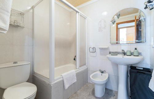 Apartment 3 bedrooms familieshi king routes WiFi - Foto 25