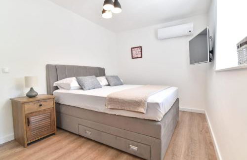 Villa Olivia - Jasenice, with swimming pool and jacuzzi - Foto 34